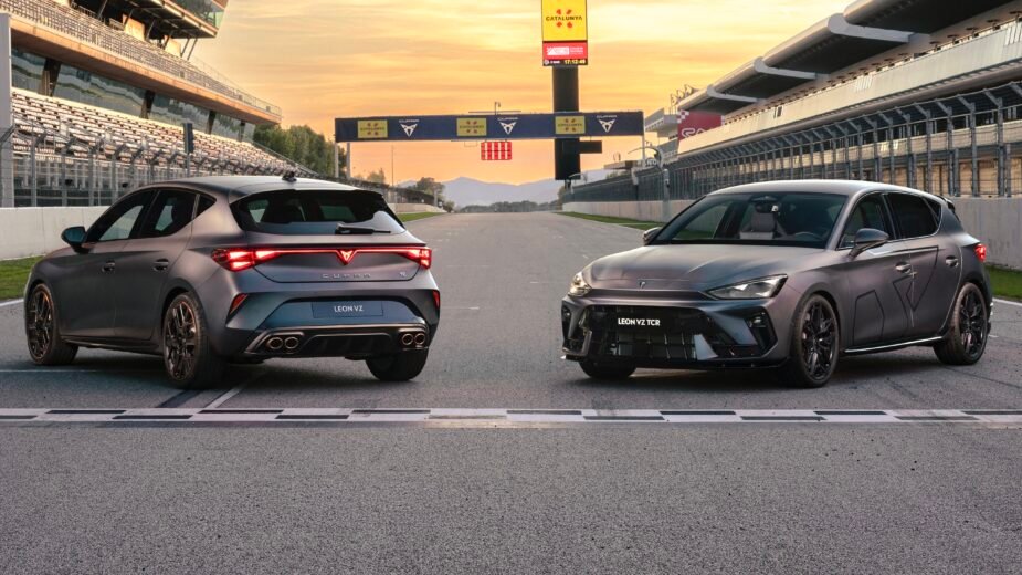 Este fim de semana pode conduzir um CUPRA no Circuito do Estoril